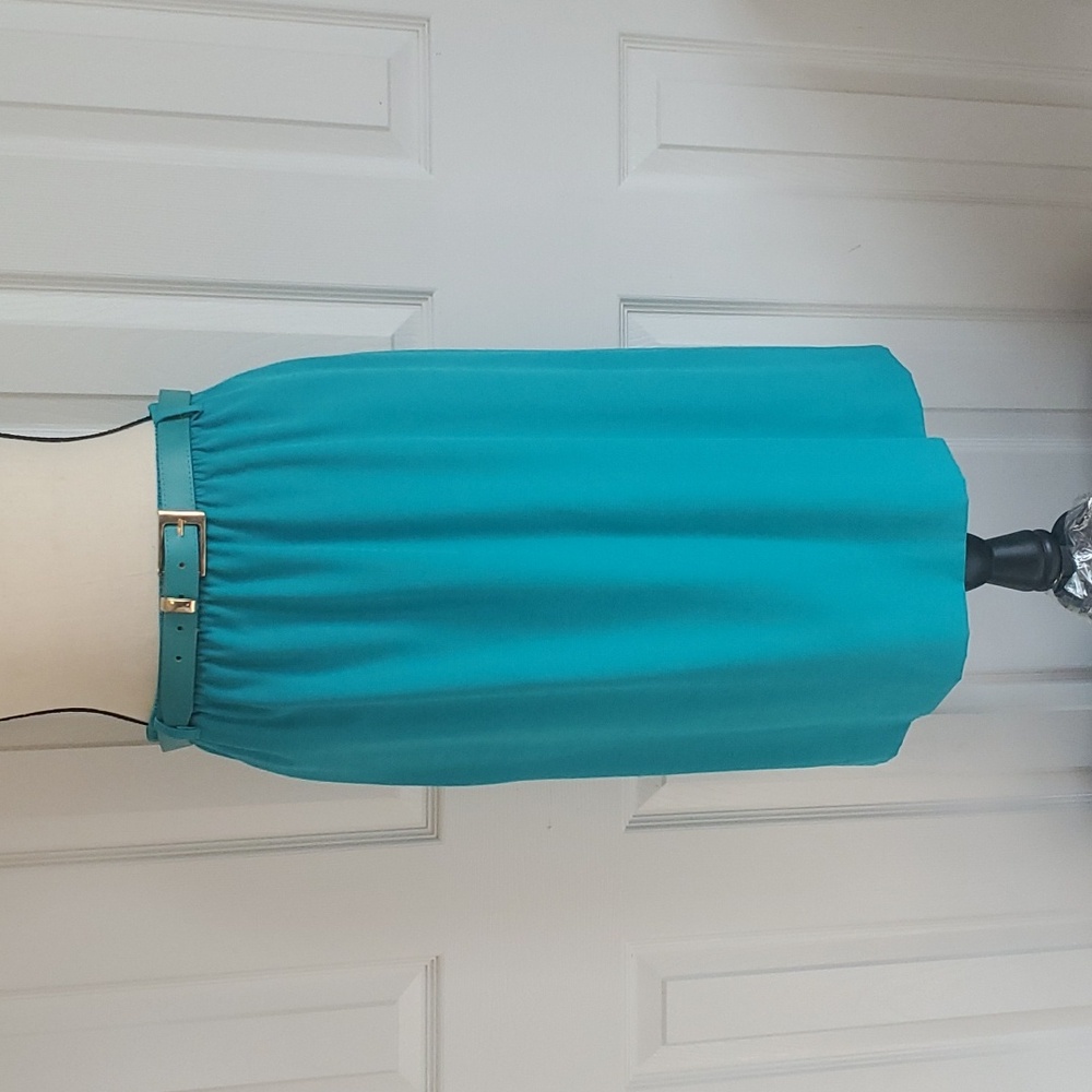 Alfred Dunner teal pencil skirt with hip pockets and fabric belt